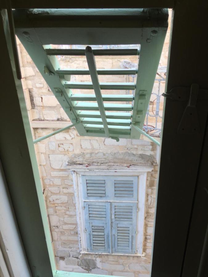 1872 - Agnes, Cozy Stony Apartment With Balcony إرموبولّي المظهر الخارجي الصورة